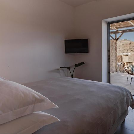 Amal Kythnos Suites Buitenkant foto