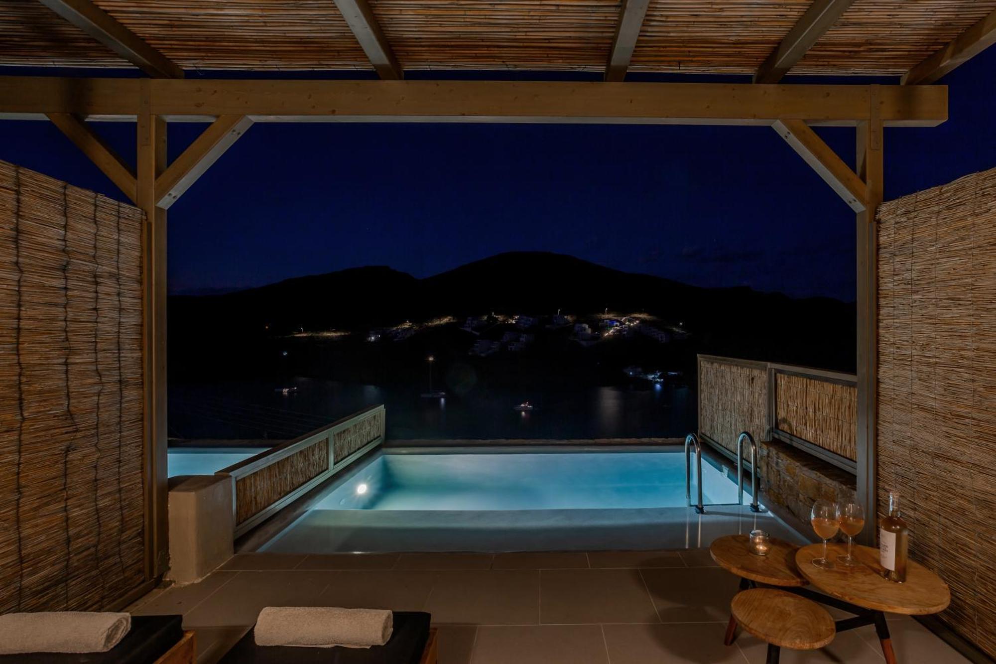 Amal Kythnos Suites Buitenkant foto