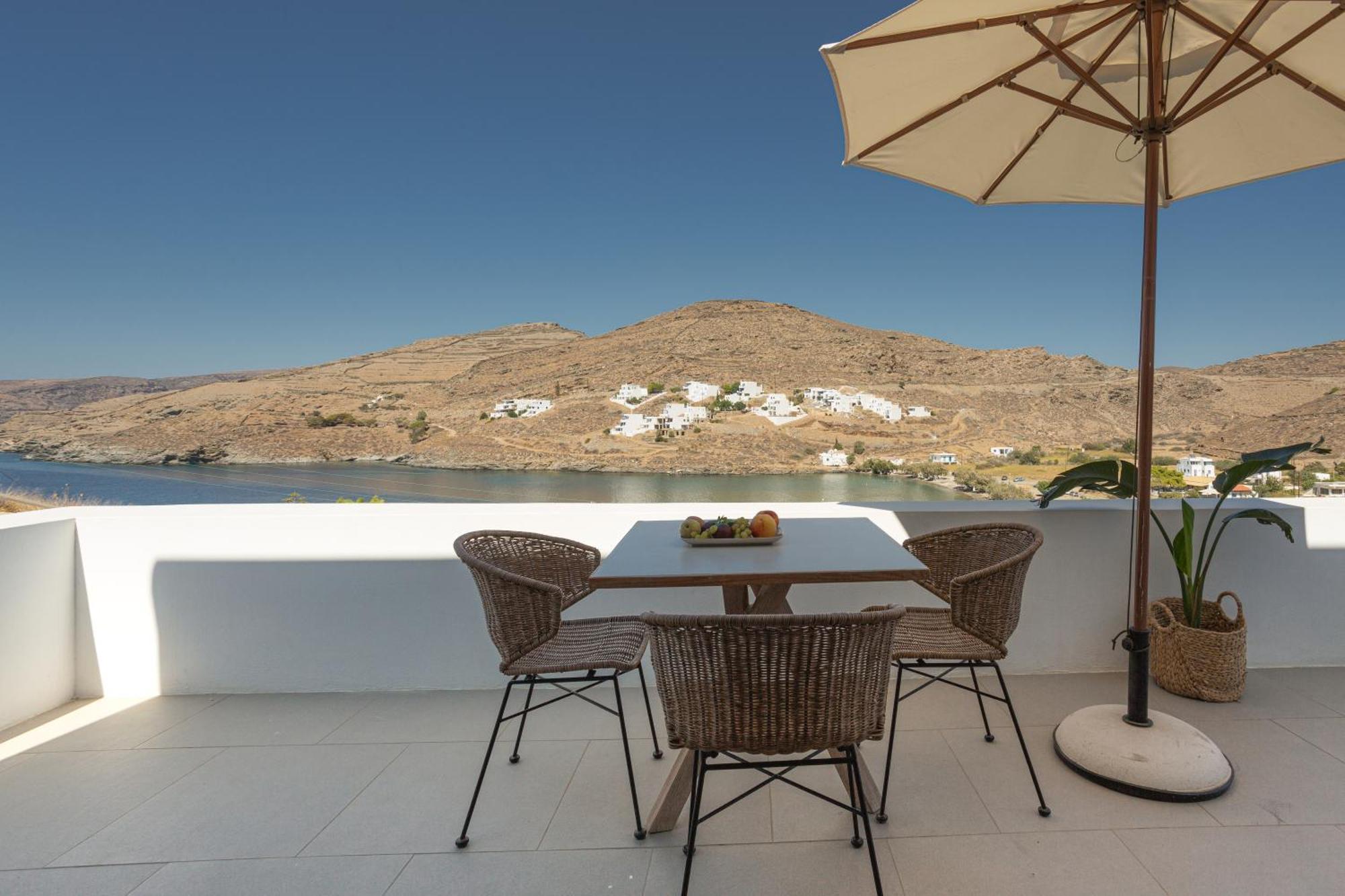 Amal Kythnos Suites Buitenkant foto