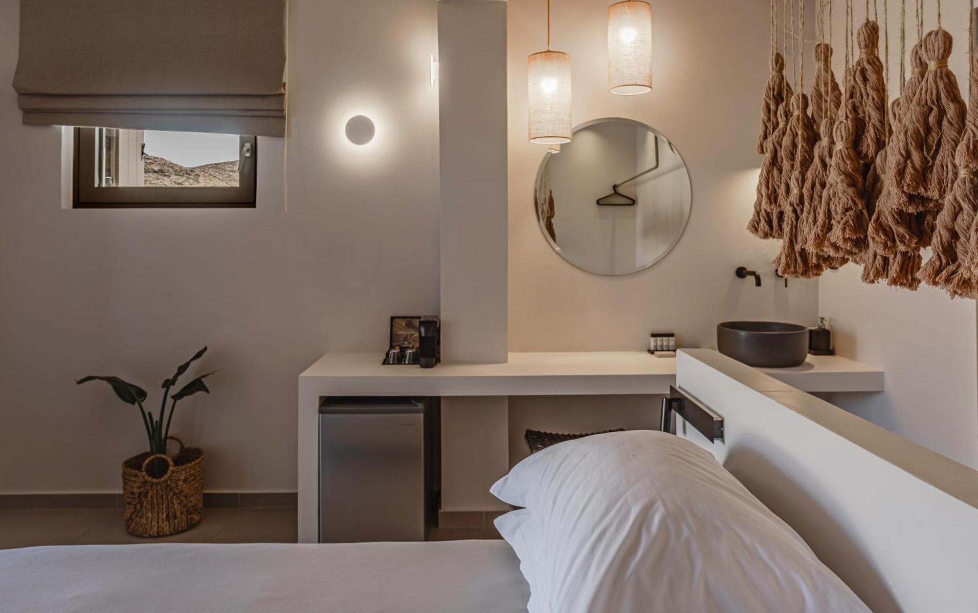 Amal Kythnos Suites Buitenkant foto